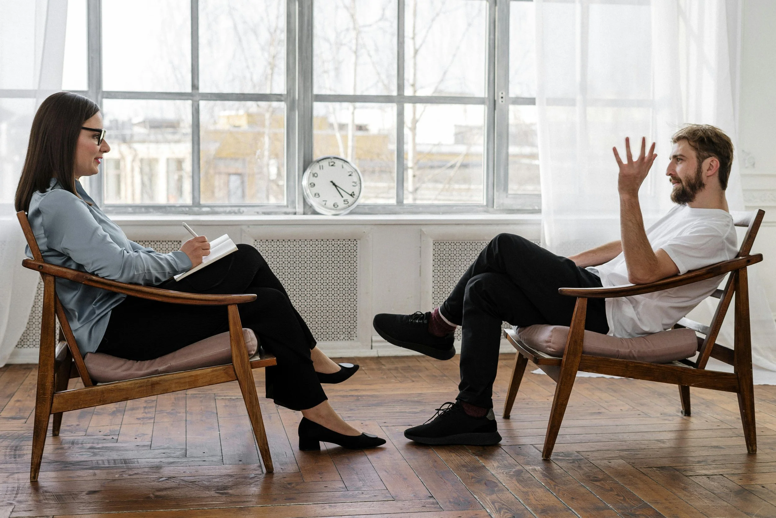 EMDR or CBT? Understanding the Differences and How to Choose